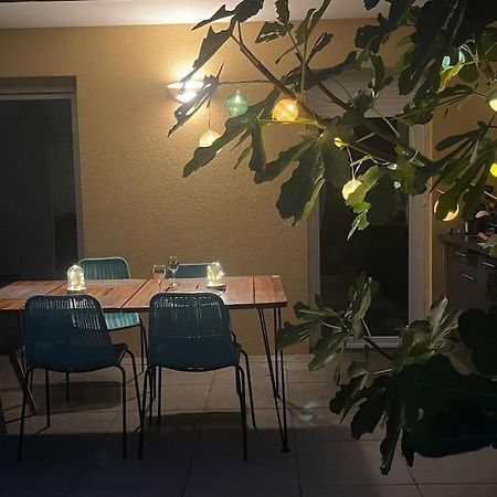 Tres Bel Appartement Contemporain Et Calme Frejus Exterior photo